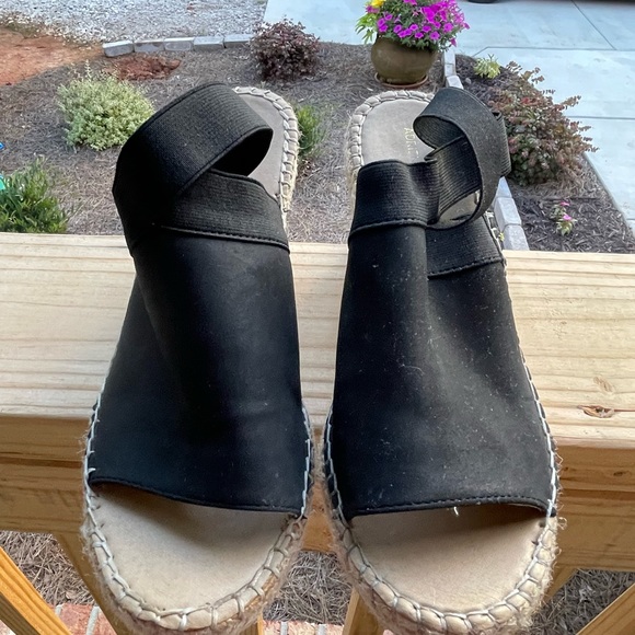 Adrienne Vittadini Wedge Sandal 8.5 - Picture 6 of 6